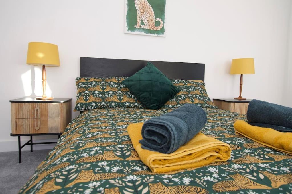 شقة Beautiful Large 3-Bed Coastal Flat With Parking. فرينتون أون سي المظهر الخارجي الصورة